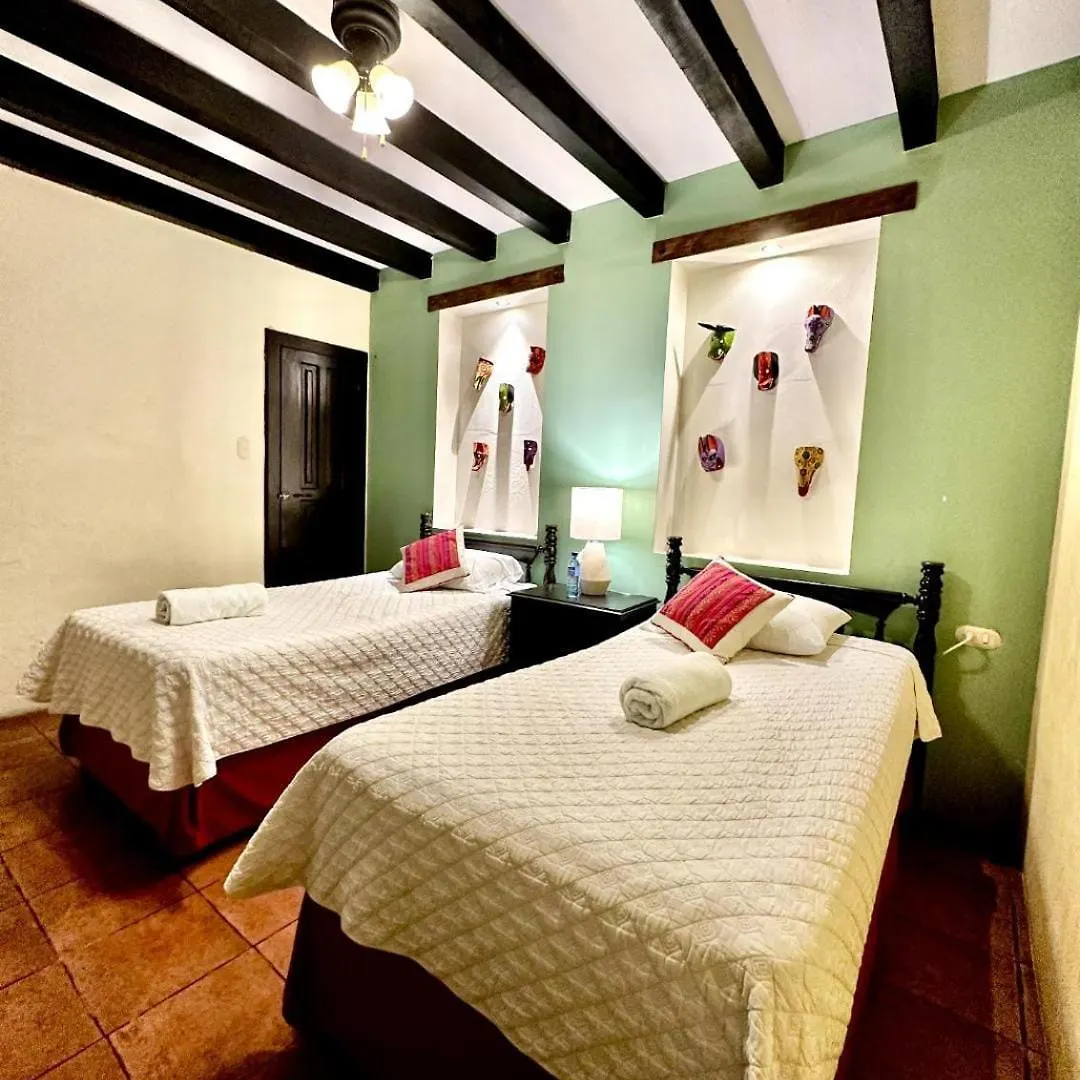 Casa Mia Hotel Antigua 3*,  Guatemala
