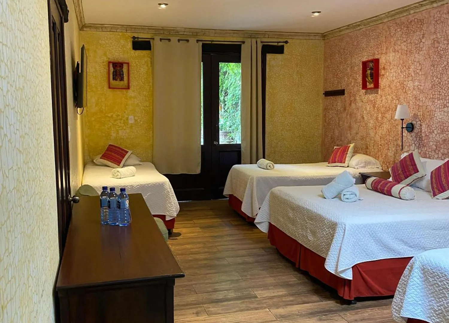 ***  Casa Mia Hotel Antigua Guatemala